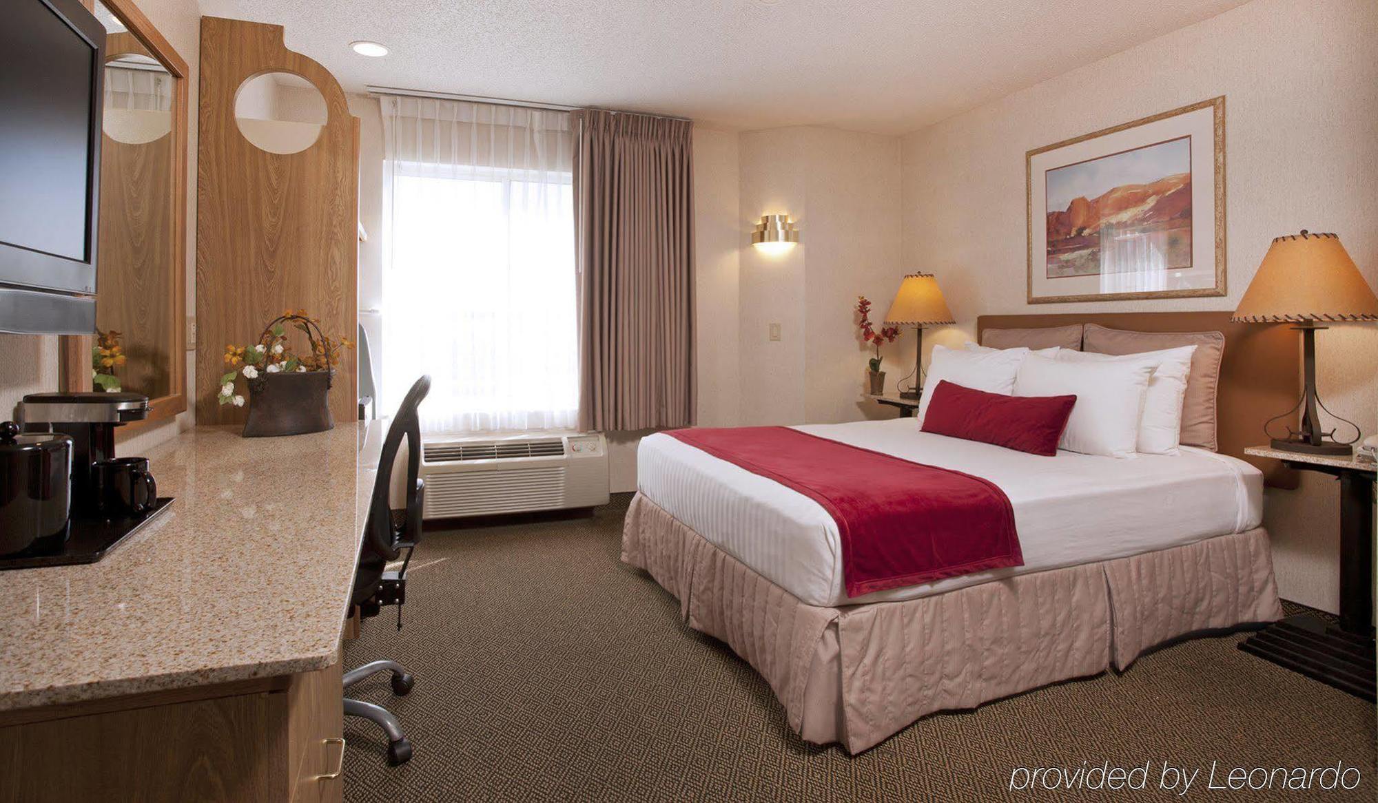 Inn At Santa Fe, Surestay Collection By Best Western Exterior photo